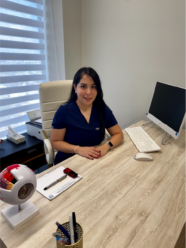 Dra. Karen López Santamaría - Consulta Oftalmológica Especializada